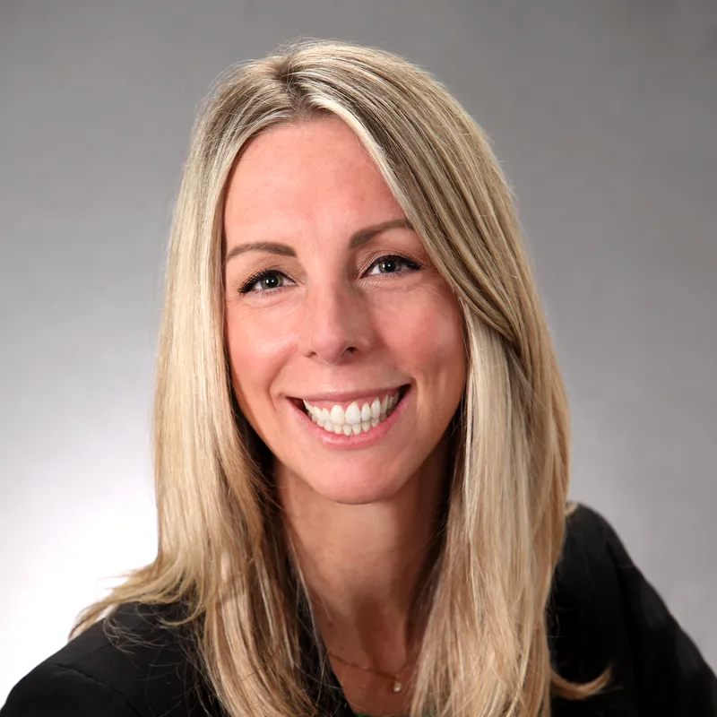 Erin Riley Headshot