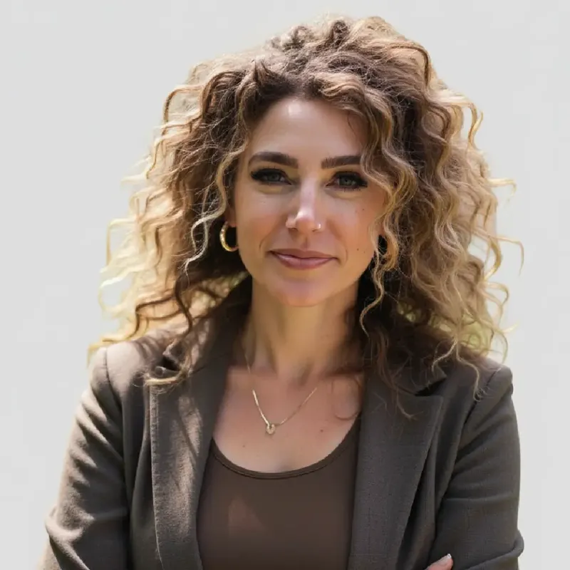 Hayley Wolf Headshot 2025